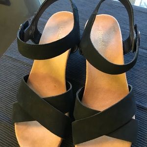 Bjordnal Sandals